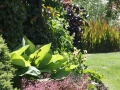 Zahrada s cihlovou zídkou IMG_3533